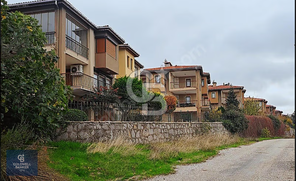 ÇANAKKALE'DE DOĞA İÇİNDE FULL BOĞAZ MANZARALI SATILIK 5+1 VİLLA