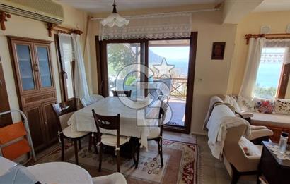 Bodrum Akyarlar'da Deniz Manzaralı 3+1 Dubleks Villa