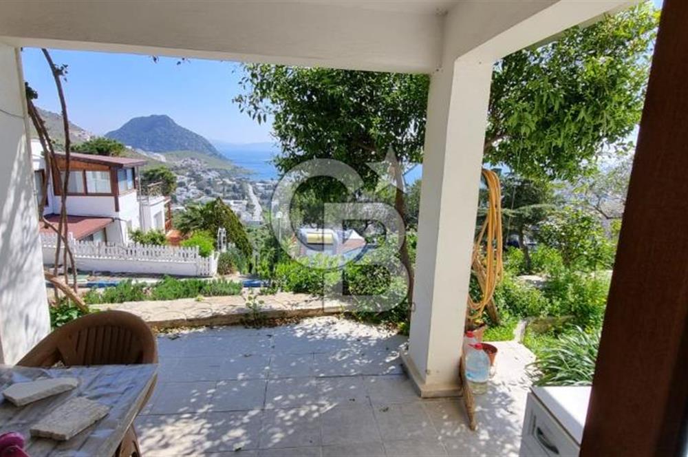 Bodrum Akyarlar'da Deniz Manzaralı 3+1 Dubleks Villa