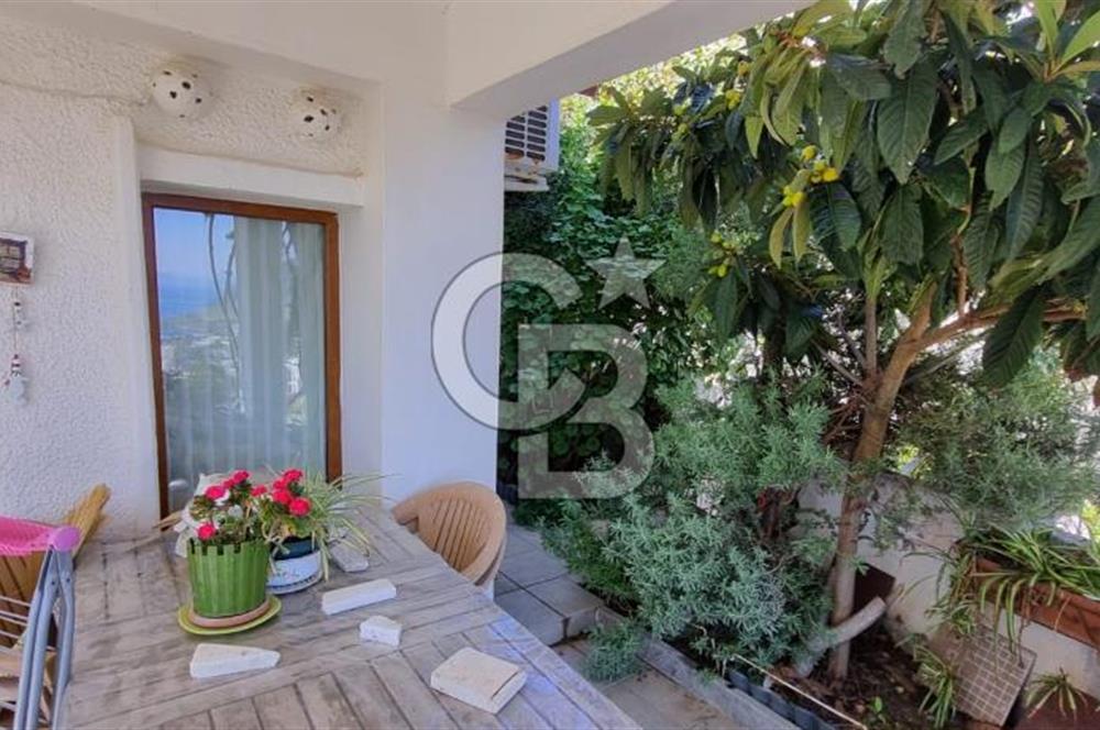 Bodrum Akyarlar'da Deniz Manzaralı 3+1 Dubleks Villa