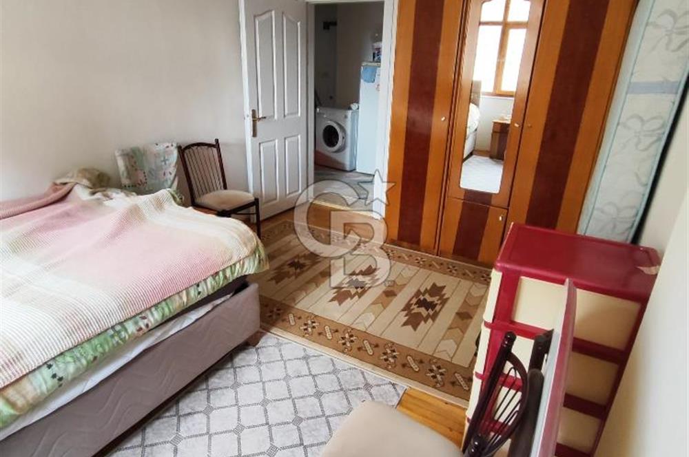 Korkuteli Merkez Uzunoluk'ta Satılık 2+1 Katta,Ayrı Mutfak