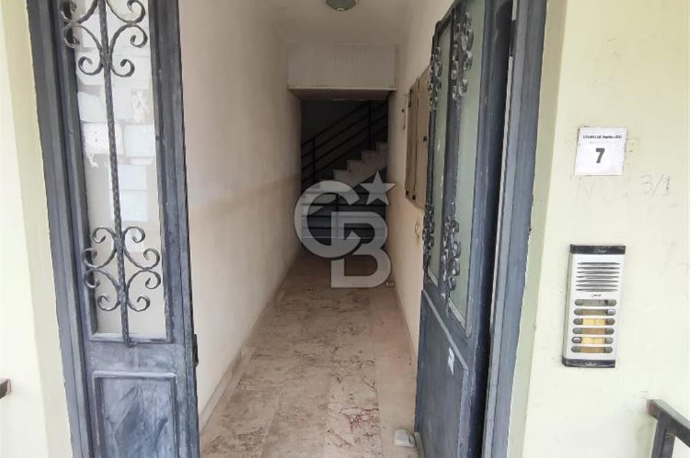 Korkuteli Merkez Uzunoluk'ta Satılık 2+1 Katta,Ayrı Mutfak