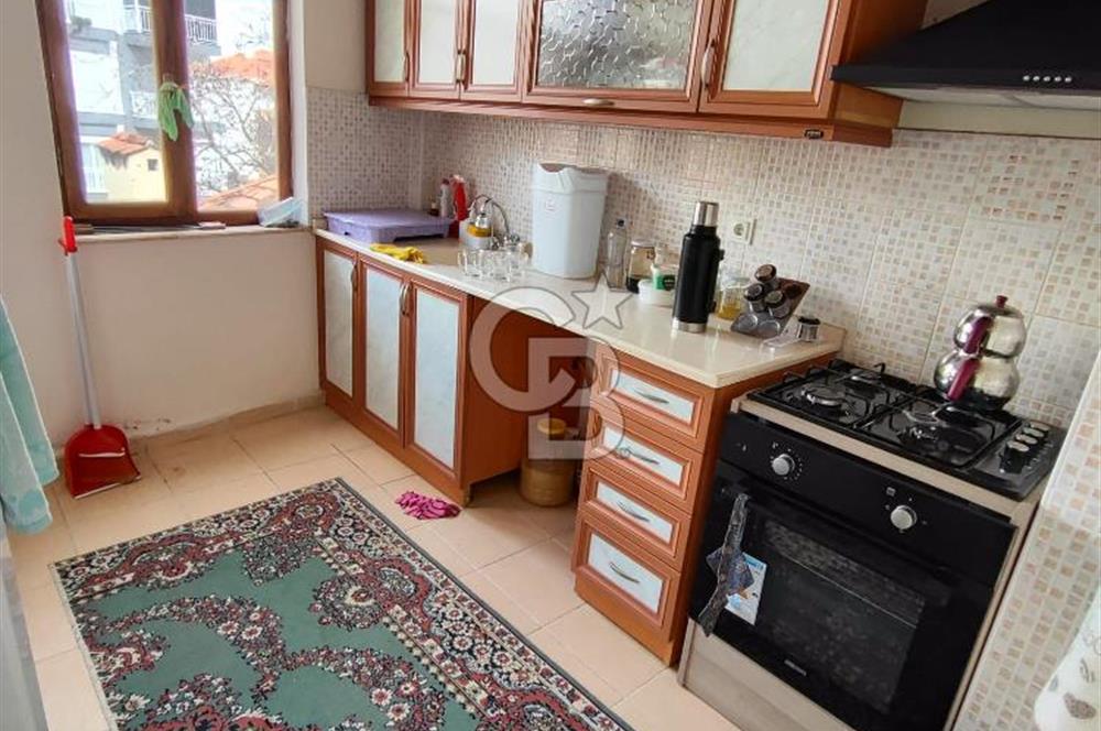 Korkuteli Merkez Uzunoluk'ta Satılık 2+1 Katta,Ayrı Mutfak