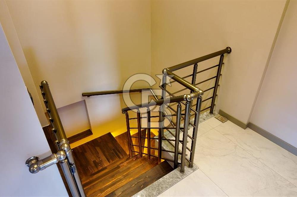 İzmir, Çiğli Merkezde, Satılık Müstakil Villa