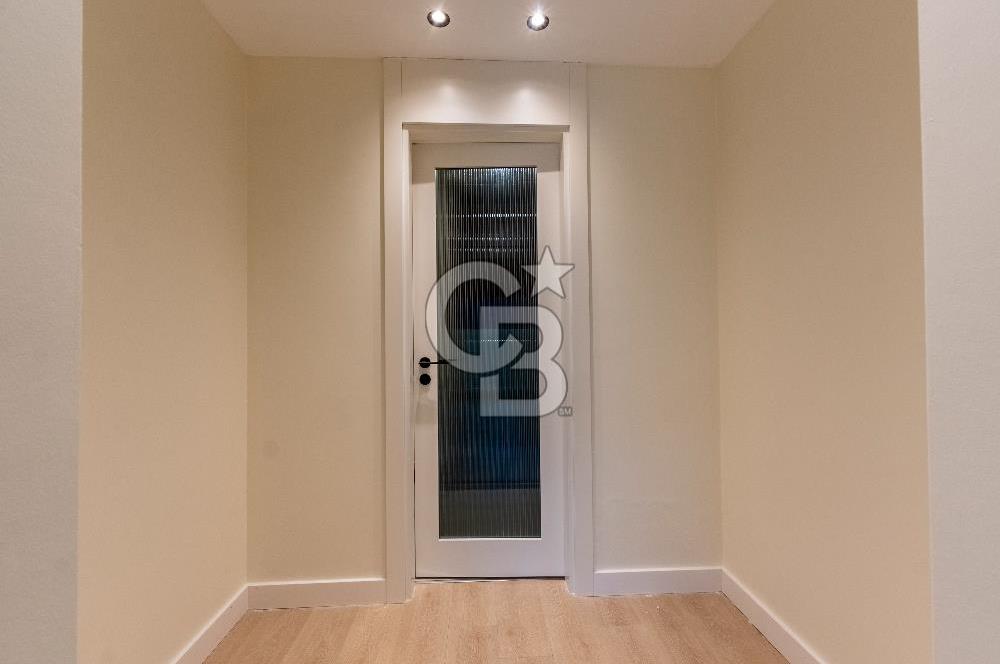 Karşıyaka 360 Sitesi Yüksek Vadi Evlerinde Büyük Tip Satılık 4+1