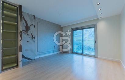 Karşıyaka 360 Sitesi Yüksek Vadi Evlerinde Büyük Tip Satılık 4+1