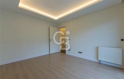 Karşıyaka 360 Sitesi Yüksek Vadi Evlerinde Büyük Tip Satılık 4+1