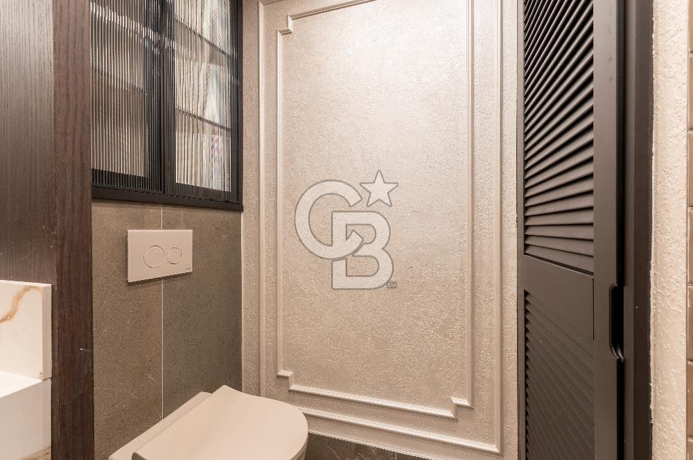 Karşıyaka 360 Sitesi Yüksek Vadi Evlerinde Büyük Tip Satılık 4+1