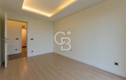 Karşıyaka 360 Sitesi Yüksek Vadi Evlerinde Büyük Tip Satılık 4+1