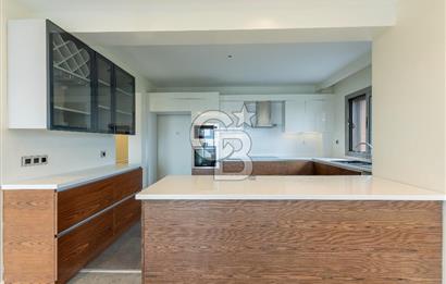 Karşıyaka 360 Sitesi Yüksek Vadi Evlerinde Büyük Tip Satılık 4+1