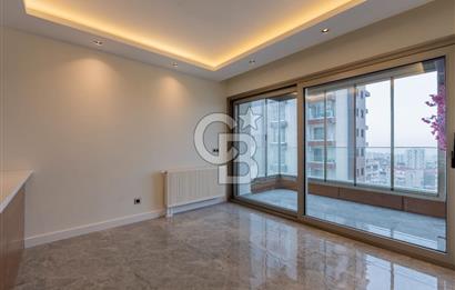 Karşıyaka 360 Sitesi Yüksek Vadi Evlerinde Büyük Tip Satılık 4+1