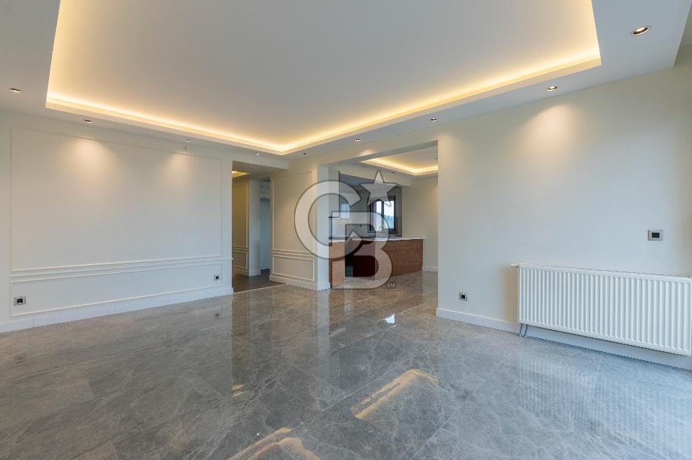 Karşıyaka 360 Sitesi Yüksek Vadi Evlerinde Büyük Tip Satılık 4+1