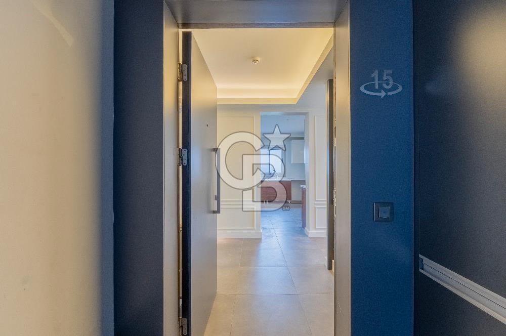 Karşıyaka 360 Sitesi Yüksek Vadi Evlerinde Büyük Tip Satılık 4+1