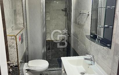 ÜNİVERSİTE MAHALLESİ'NDE ANA CADDE ÜZERİNDE SATILIK 2+1 DAİRE