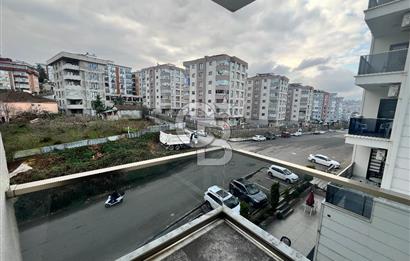 ÜNİVERSİTE MAHALLESİ'NDE ANA CADDE ÜZERİNDE SATILIK 2+1 DAİRE