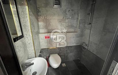 ÜNİVERSİTE MAHALLESİ'NDE ANA CADDE ÜZERİNDE SATILIK 2+1 DAİRE