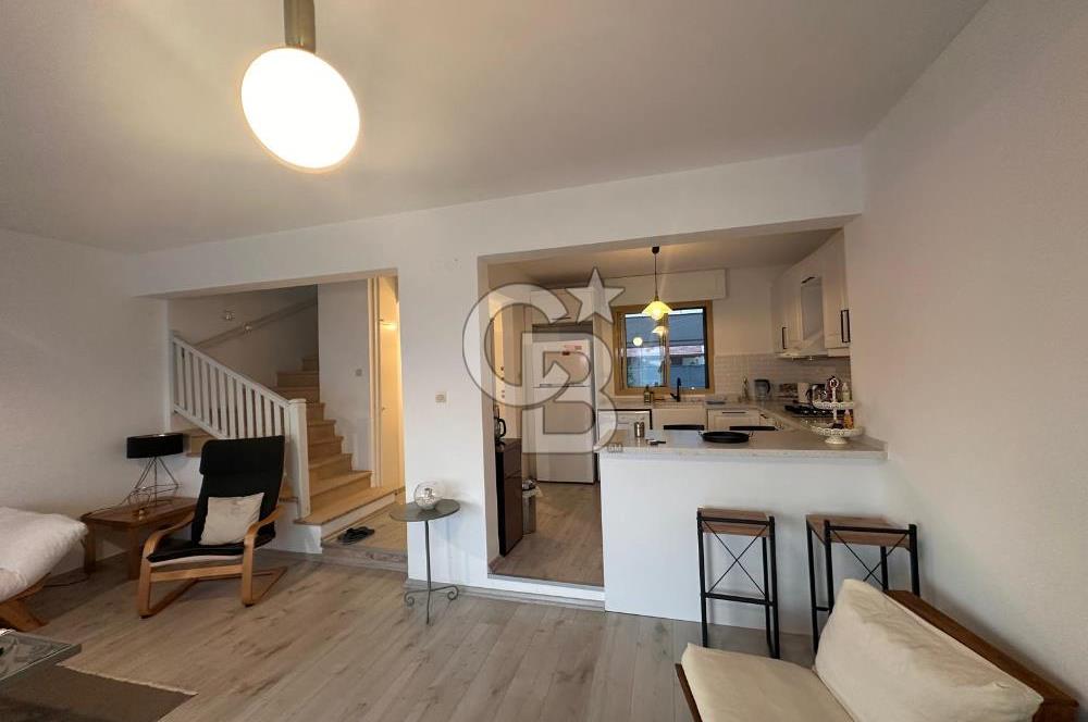 Çeşme Ardıç Paşalimanı'nda Deniz Manzaralı Kiralık Villa 