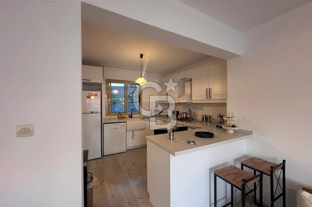 Çeşme Ardıç Paşalimanı'nda Deniz Manzaralı Kiralık Villa 