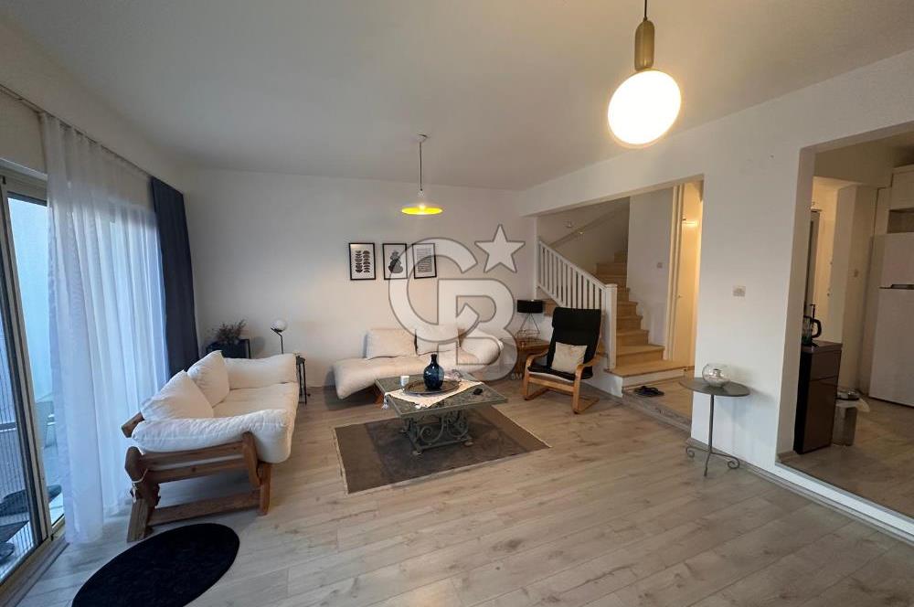 Çeşme Ardıç Paşalimanı'nda Deniz Manzaralı Kiralık Villa 