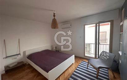 Çeşme Ardıç Paşalimanı'nda Deniz Manzaralı Kiralık Villa 