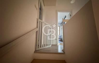 Çeşme Ardıç Paşalimanı'nda Deniz Manzaralı Kiralık Villa 