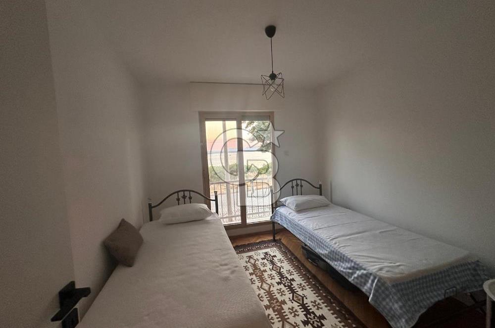 Çeşme Ardıç Paşalimanı'nda Deniz Manzaralı Kiralık Villa 