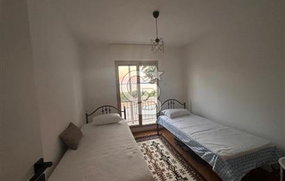 Çeşme Ardıç Paşalimanı'nda Deniz Manzaralı Kiralık Villa 