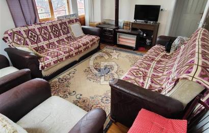 Korkuteli Merkez Uzunoluk'ta Satılık 2+1 Katta,Ayrı Mutfak