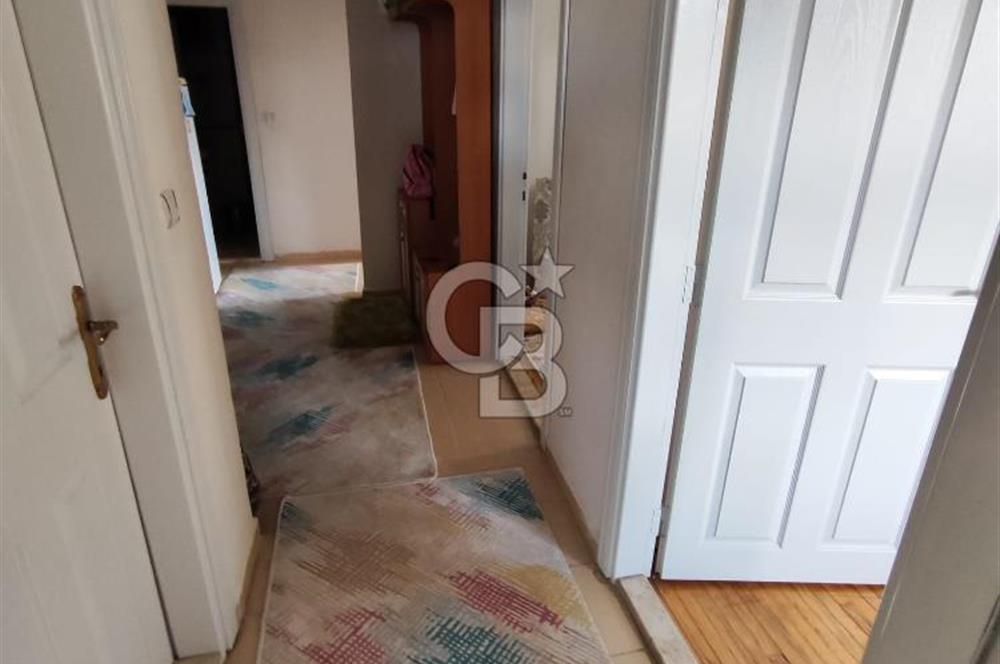 Korkuteli Merkez Uzunoluk'ta Satılık 2+1 Katta,Ayrı Mutfak