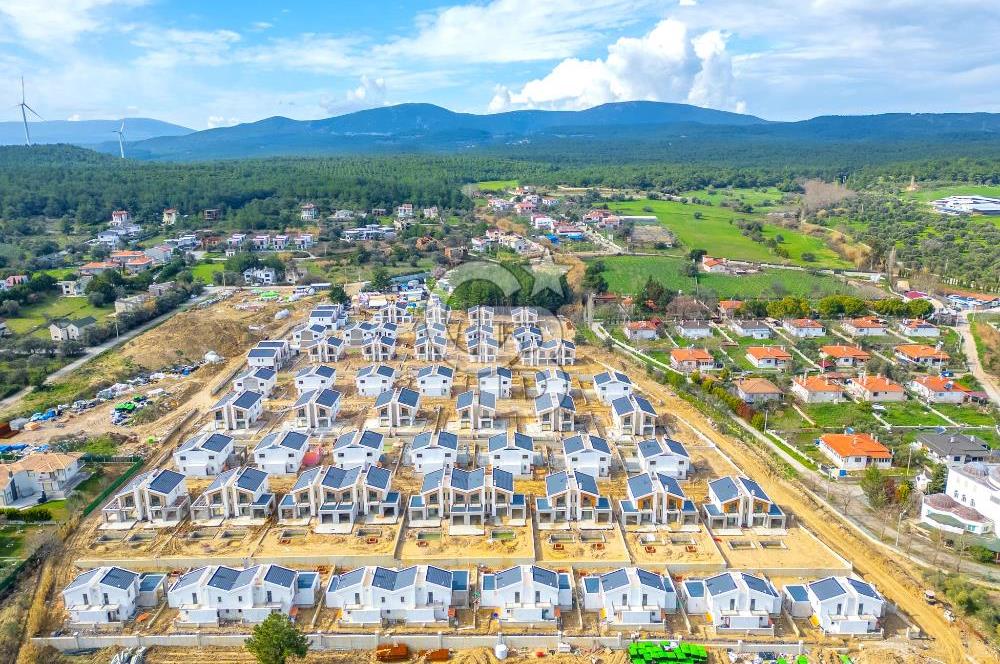 PRİVATUS URLA PROJESİNDEN ÖZEL TASARIM 5+2 SATILIK VİLLA