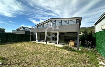 MENEMEN GÖRECE KÖŞE VİLLA