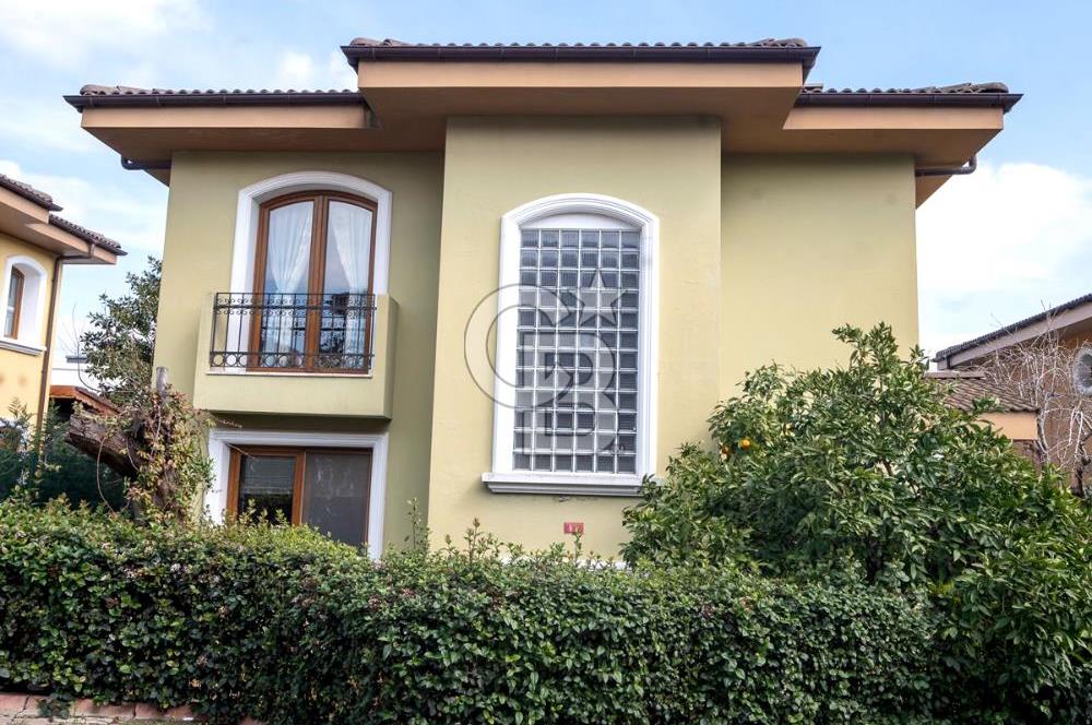 KURTKÖY PARK VİLLALARI NDA 6+2 SATILIK VİLLA