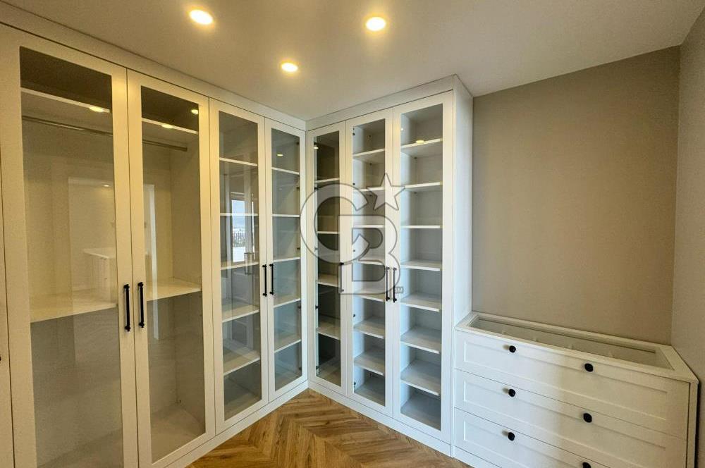 BAŞİSKELE DAMLAR'DA ÖZEL TASARIM 7+1 SATILIK LÜKS VİLLA