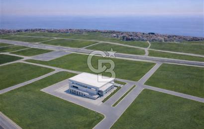 SİLİVRİ SELİMPAŞA E-5 YOLUNA 2. PARSEL 11.800 m2 SIFIR FABRİKA