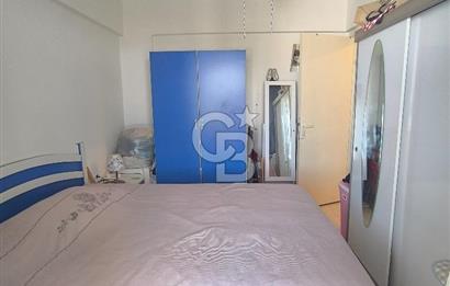 AYVALIK SARIMSAKLI'DA DENİZE 100 METRE – ÖZEL PLAJLI SİTEDE EŞYALI DAİRE