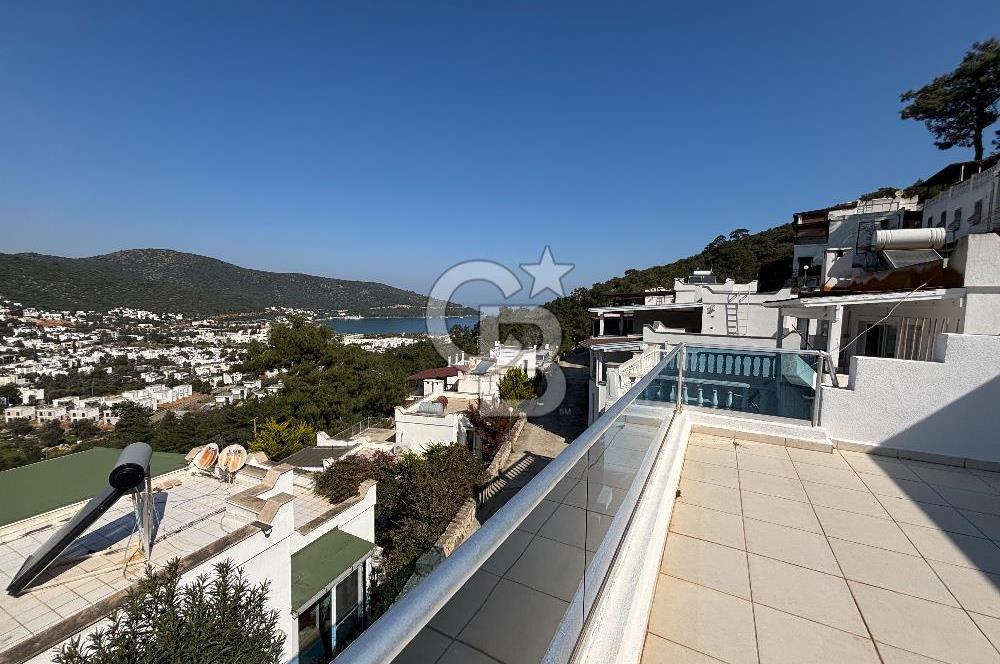 Bodrum Torba Satılık Deniz Manzaralı Kapalı Garaj Tripleks Villa 