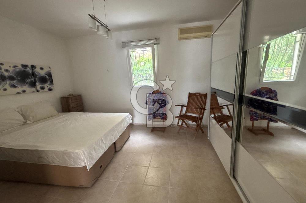 Bodrum Torba Satılık Deniz Manzaralı Kapalı Garaj Tripleks Villa 