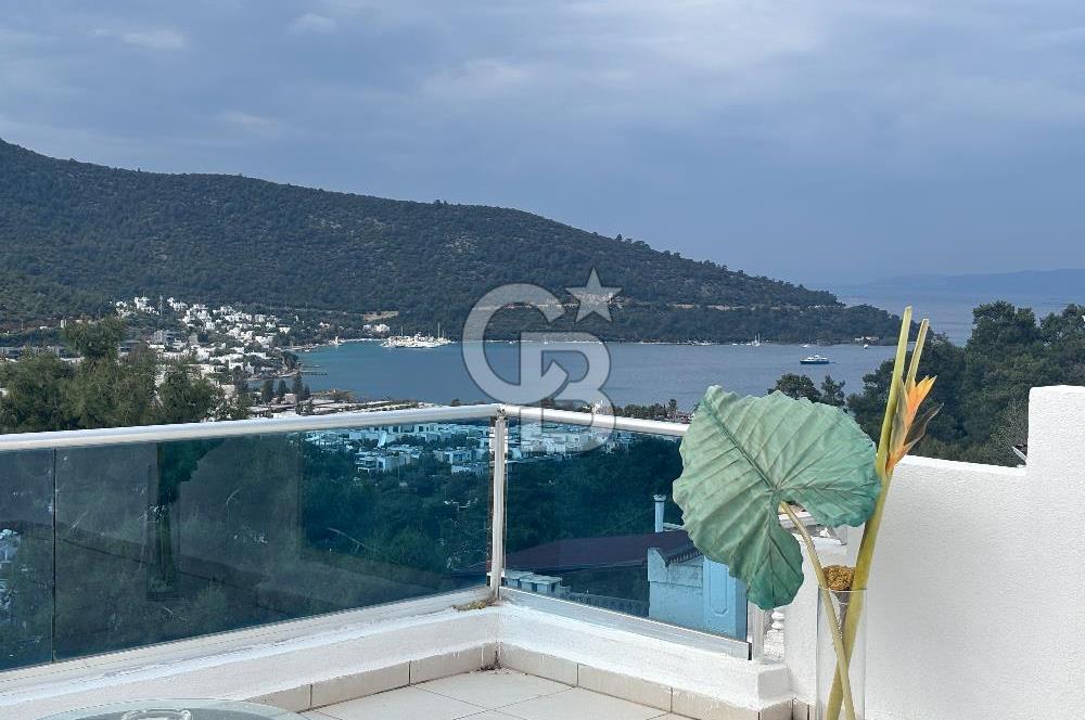 Bodrum Torba Satılık Deniz Manzaralı Kapalı Garaj Tripleks Villa 