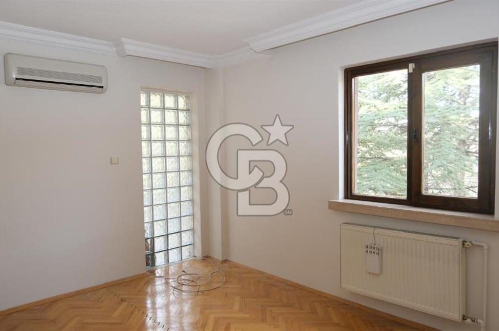 Bahçeli Yeşil Vadi Sitesi Satılık Köşe Villa