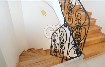 Bahçeli Yeşil Vadi Sitesi Satılık Köşe Villa