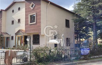 Bahçeli Yeşil Vadi Sitesi Satılık Köşe Villa