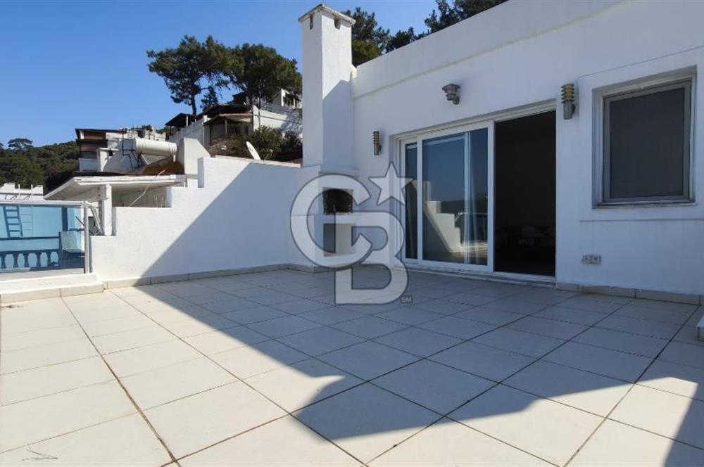 Bodrum Torba Satılık Deniz Manzaralı Kapalı Garaj Tripleks Villa 