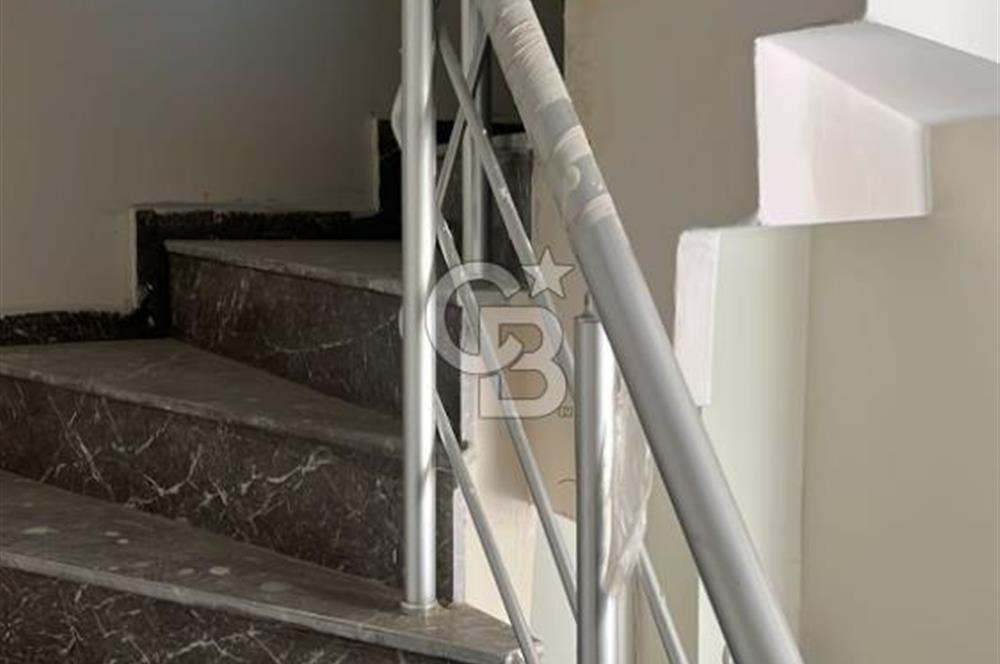 Karşıyaka Örnekköy'de Doğalgazlı, Asansörlü Sıfır 1+1 Daire