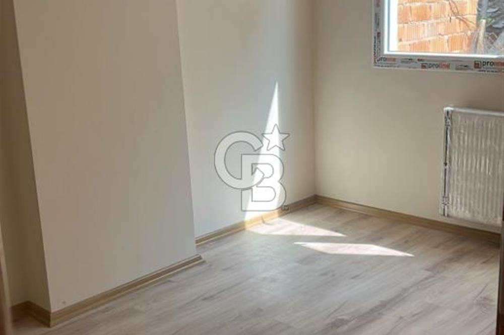 Karşıyaka Örnekköy'de Doğalgazlı, Asansörlü Sıfır 1+1 Daire