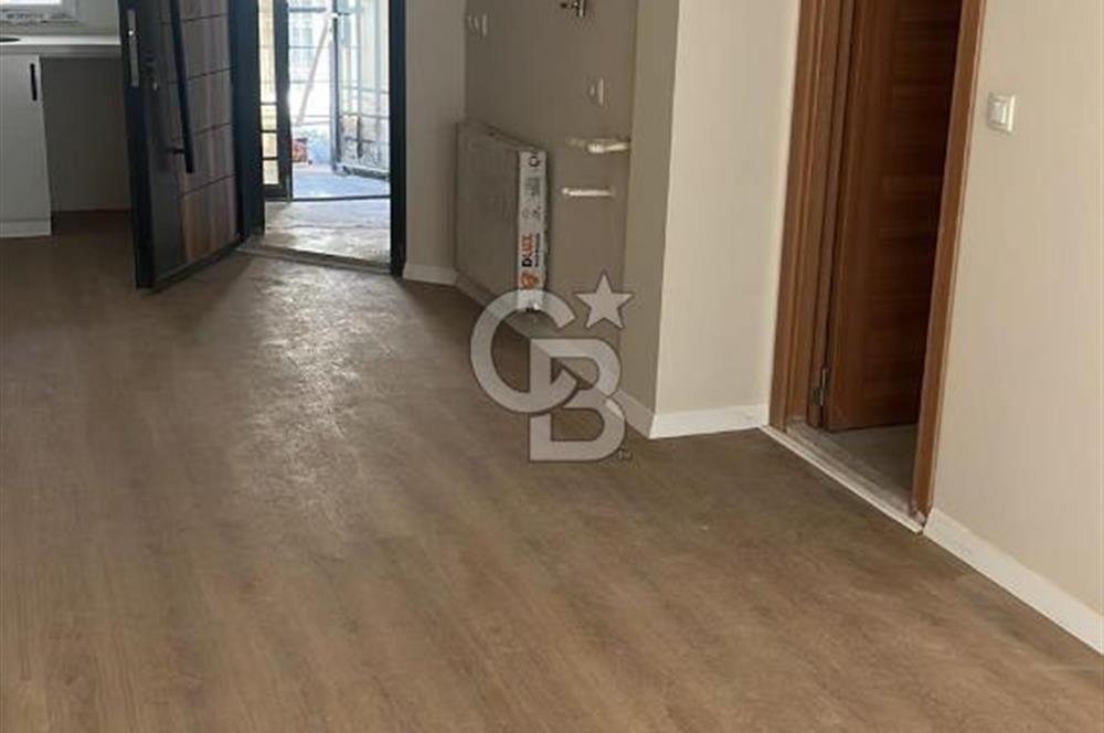 Karşıyaka Örnekköy'de Doğalgazlı, Asansörlü Sıfır 1+1 Daire