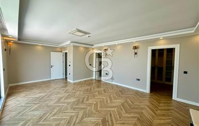 BAŞİSKELE DAMLAR'DA ÖZEL TASARIM 7+1 SATILIK LÜKS VİLLA