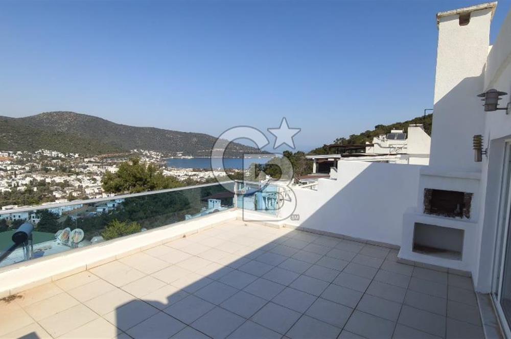 Bodrum Torba Satılık Deniz Manzaralı Kapalı Garaj Tripleks Villa 