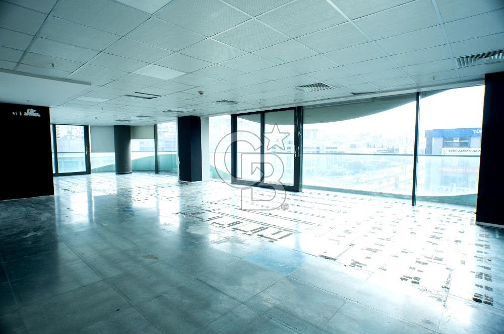 E-5 METRO ÇIKIŞI METRO OFİS'TE 285 M2 KİRALIK GENİŞ OFİS