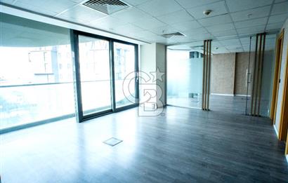 E-5 METRO ÇIKIŞI METRO OFİS'TE KİRALIK GENİŞ OFİS