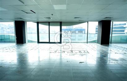 E-5 METRO ÇIKIŞI METRO OFİS'TE KİRALIK GENİŞ OFİS